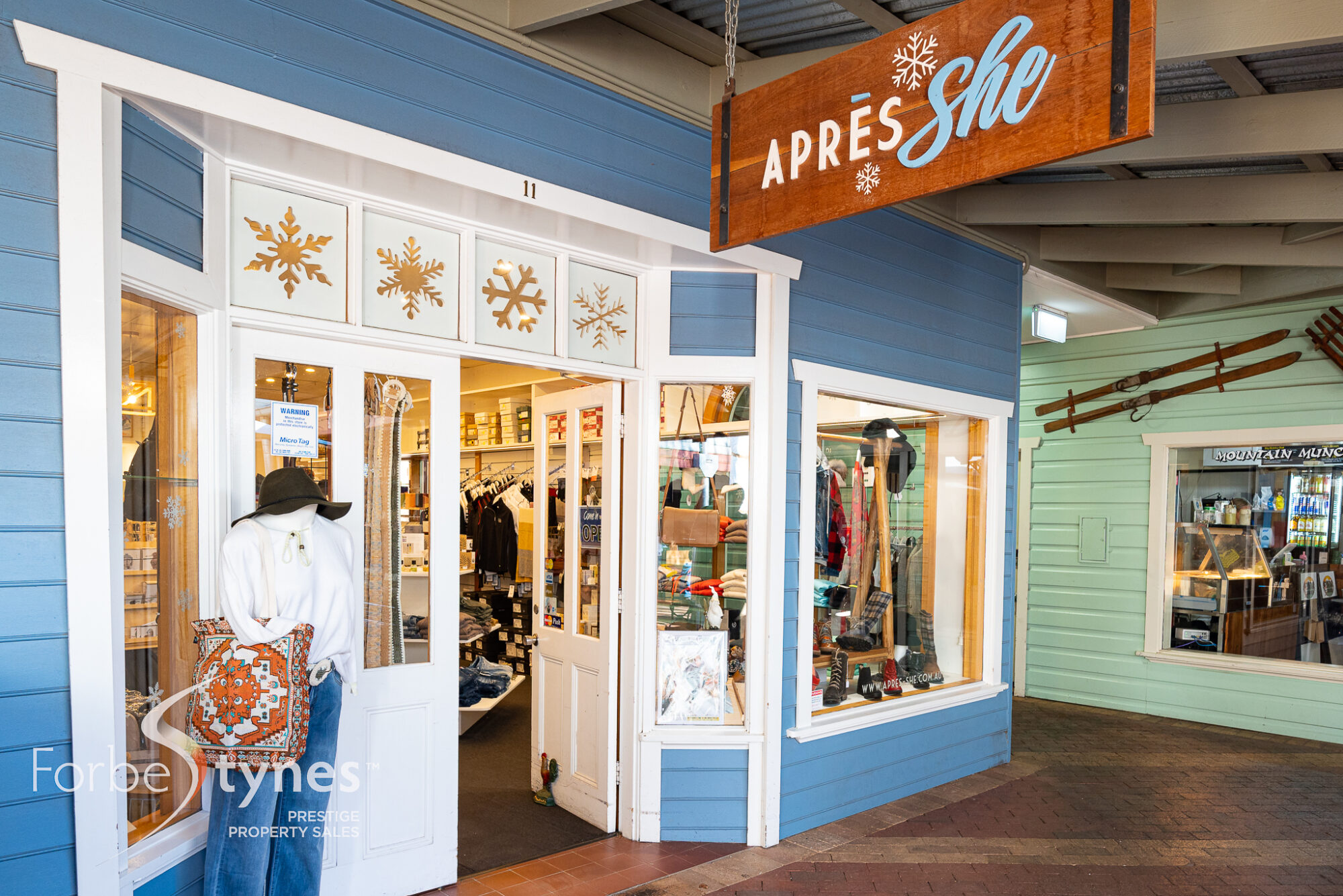 For Sale Highend retail business in the heart of Jindabyne Shopping