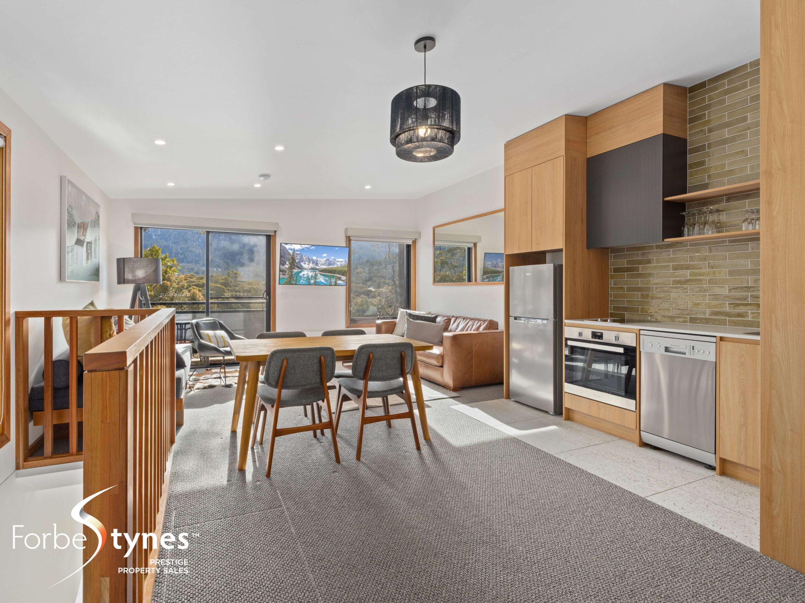 'Snowshoe Apartments 5&6' 2 Bedroom Dual Key, Lake Crackenback