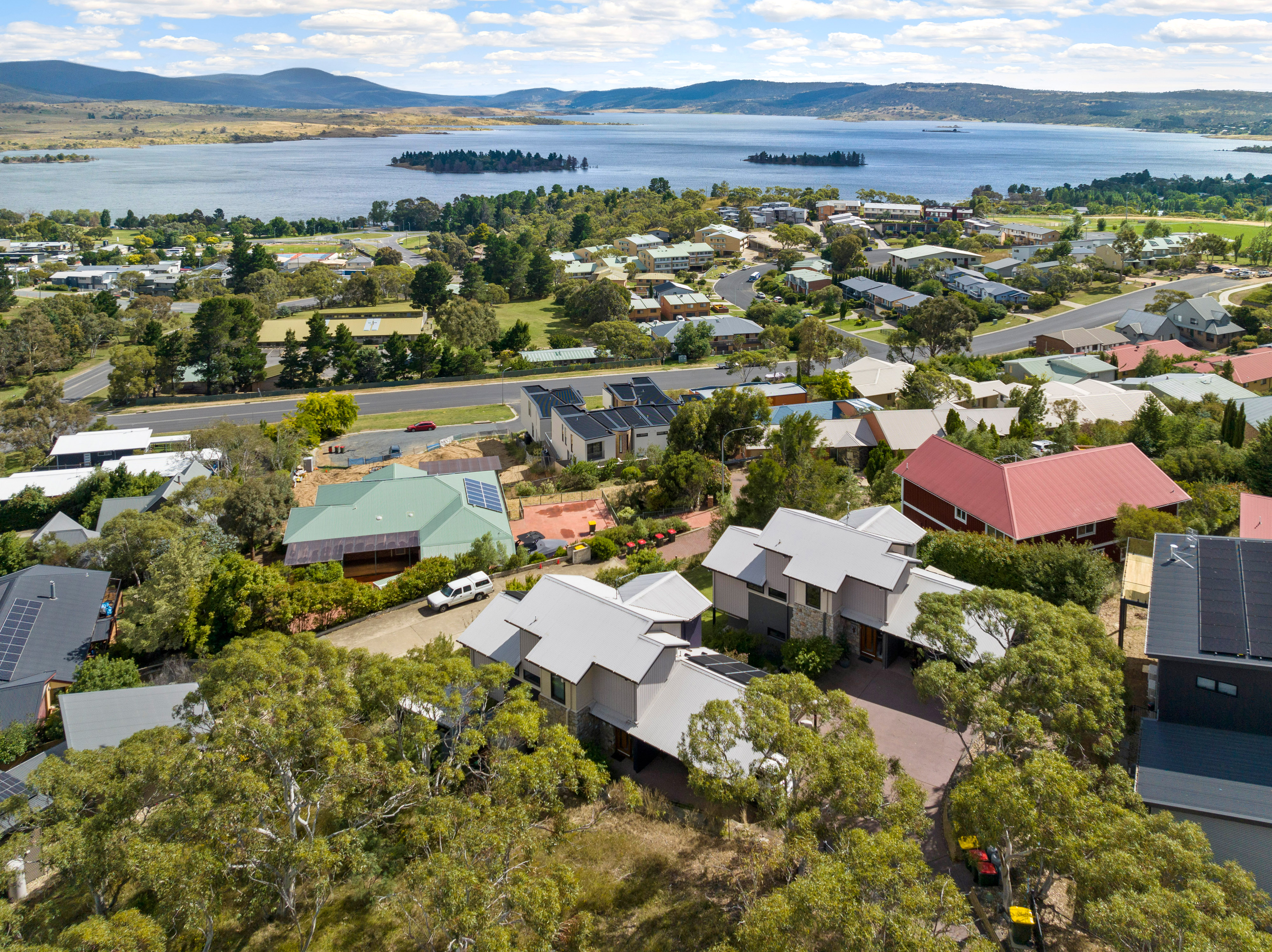 2/3 Pilot Close, Jindabyne, Jindabyne - Image 1